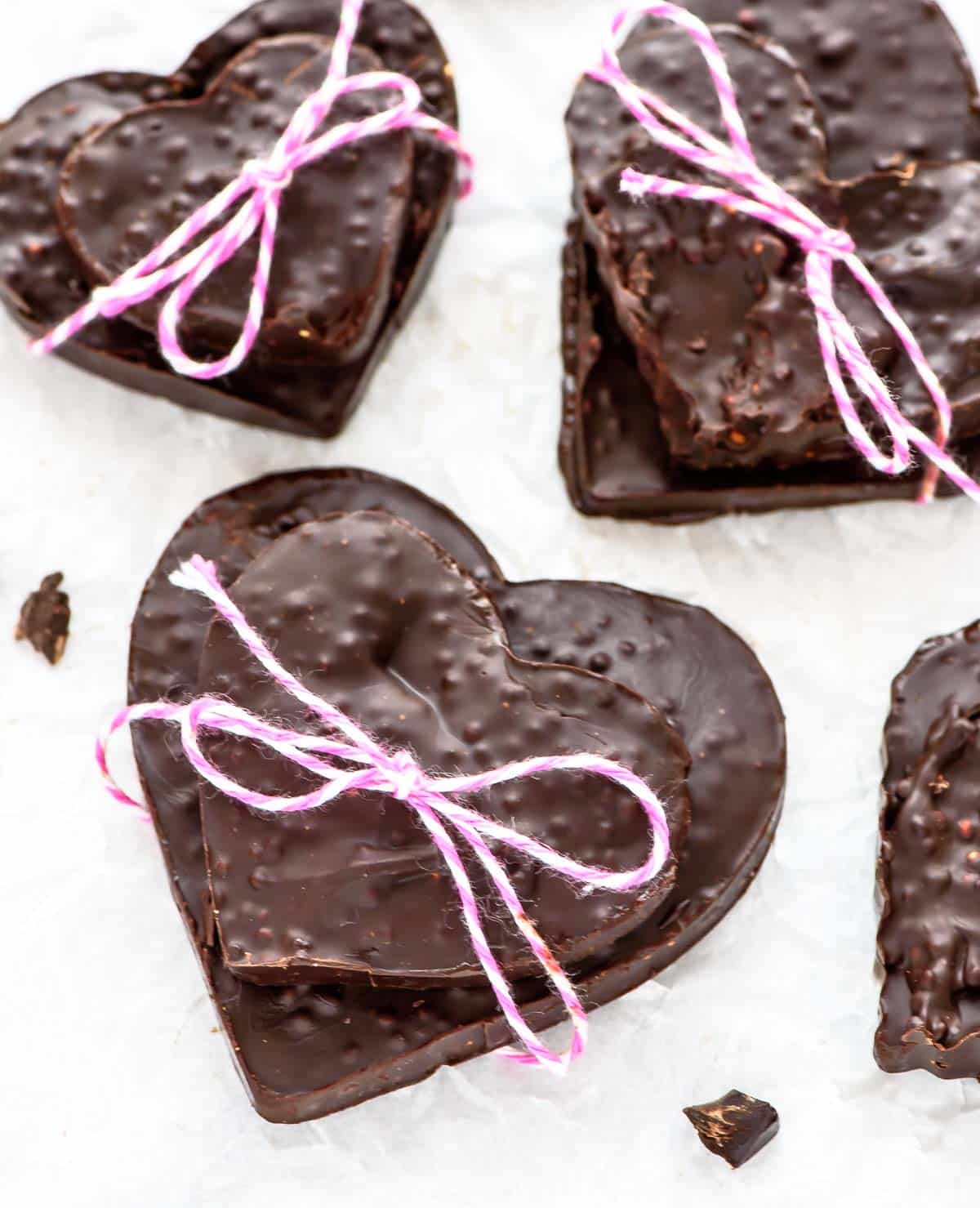 2-Ingredient Quinoa Chocolate Bark | 27+ Chocolate Valentine's Desserts