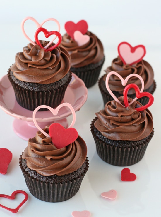Chocolate Valentine's Heart Cupcakes | 27+ Chocolate Valentine's Desserts