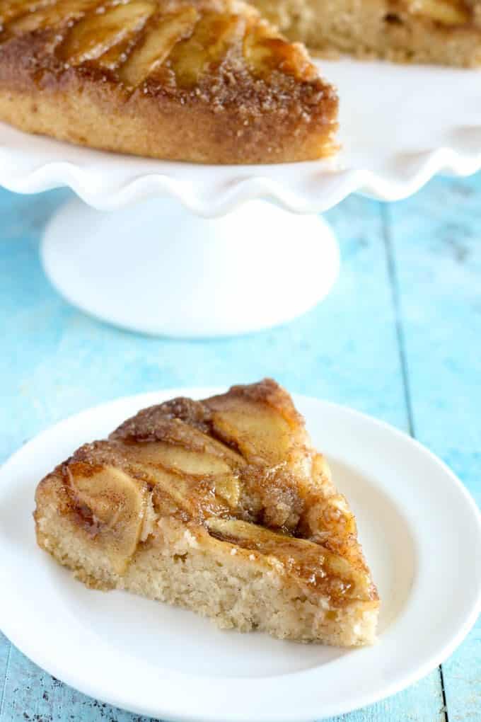 Caramel Apple Upside Down Cake | 21+ Apple Desserts