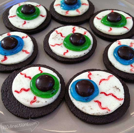 Oreo Cookie Eyeballs | 25+ Halloween Treats Kids will Love