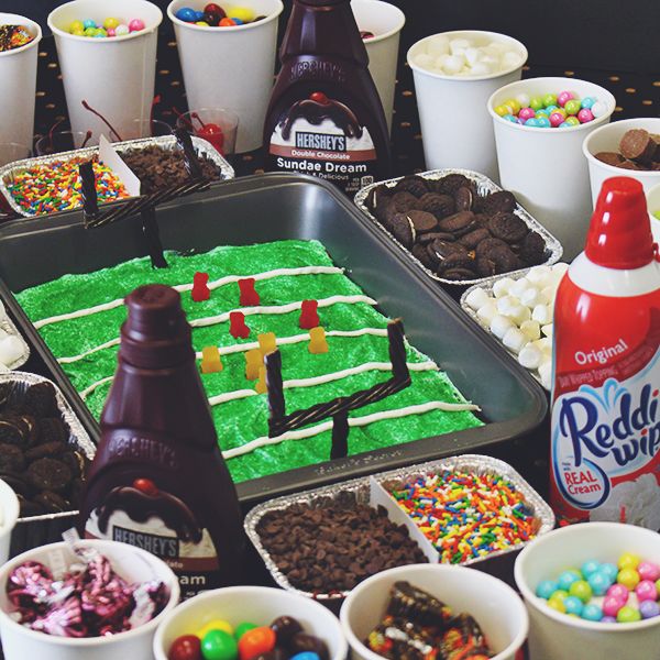Ultimate Brownie Sunday Bar | 29+ Delicious Superbowl Party Foods
