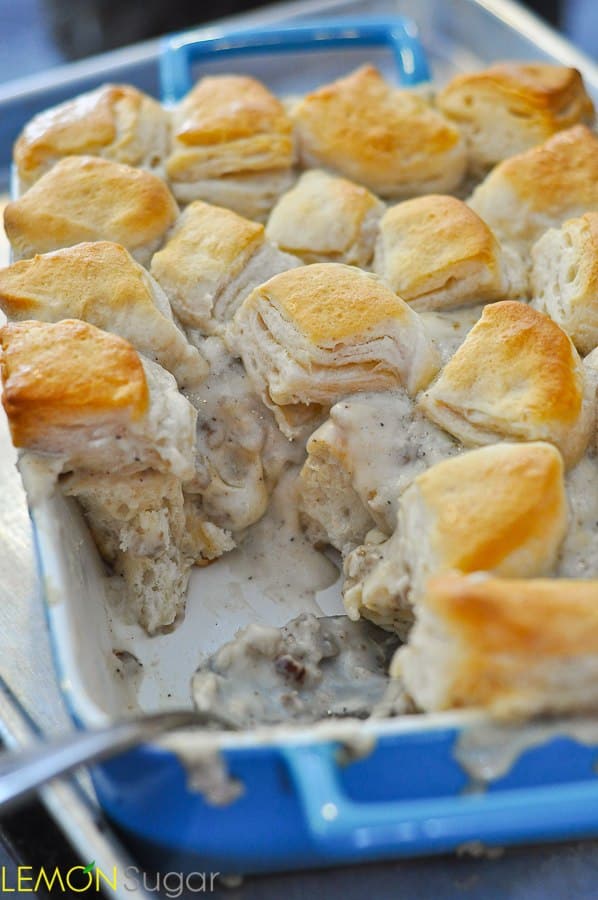 Biscuits and Gravy Casserole | 21+ Christmas Morning Breakfast Ideas