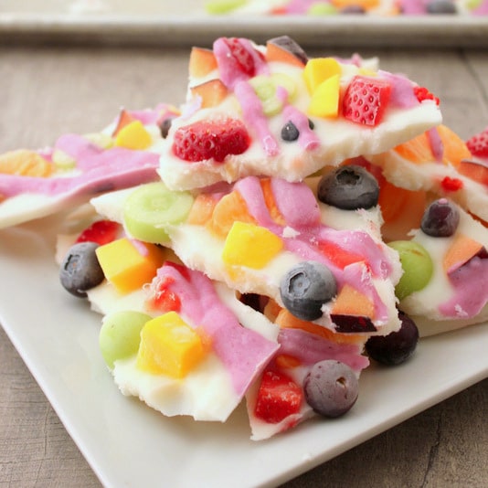 Easy Healthy Frozen Yogurt Bark | Kitchen Cents