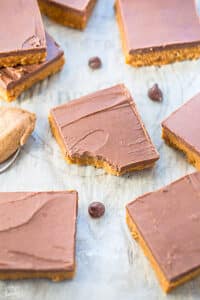 5-Ingredient No Bake Reeses Peanut Butter Bars | 21+ 5-Ingredients or Less Desserts
