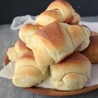 Delicious Butterhorn rolls | Kitchen Cents
