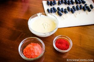Delicious healthy red, white and blue dipped blueberries | Kitchen Cents