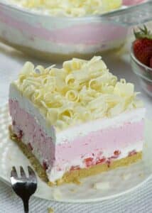 No-Bake Strawberry Jello Lasagna | 17+ No-Bake Cheesecake Recipes