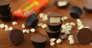 Easy, Quick Reese's Copycat Mini Peanut Butter Cups | Kitchen Cents