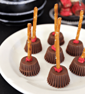 Witches Brooms | 21+ Easy No Bake Halloween Treats | Kitchen Cents