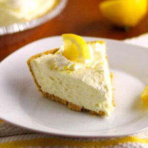 Heavenly Lemon Cream Pie, easy to make and no bake | Kitchen Cents