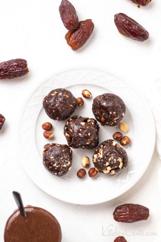 Easy hazelnut chocolate balls | Kitchen Cents