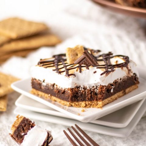 Easy Smores Brownies for a crowd potluck dessert | Kitchen Cents