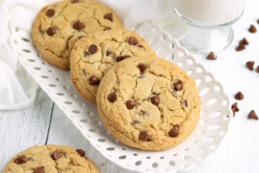 Making chocolate chip cookies at home | Kitchen Cents