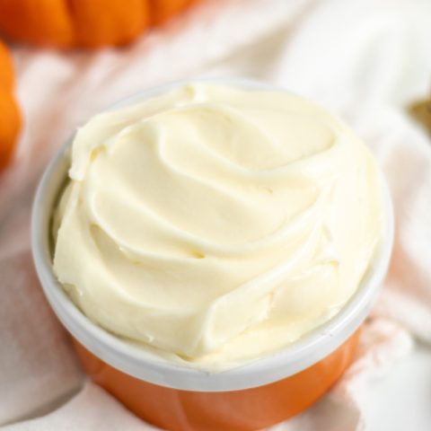 Smooth cream cheese frosting for cakes, cookies and more